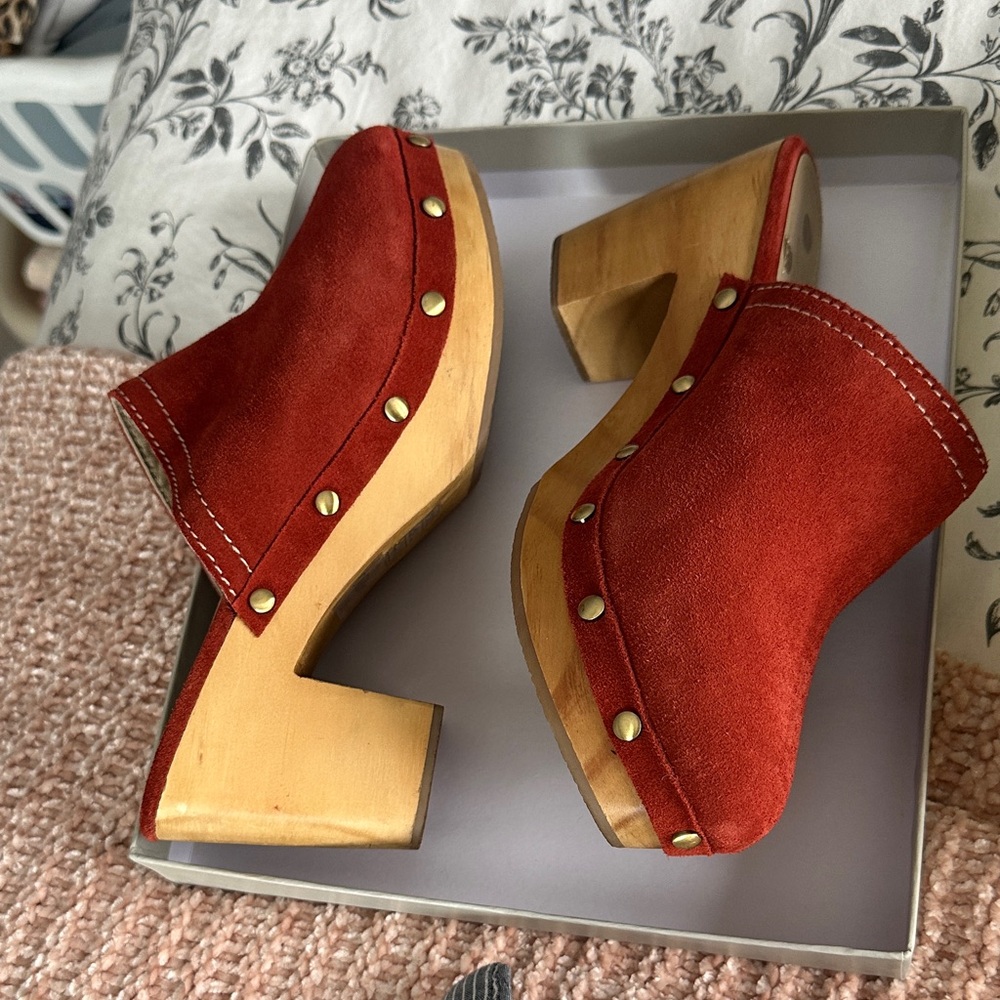 Boden Suede Mules with Wooden Heel 39 - Picture 2 of 6